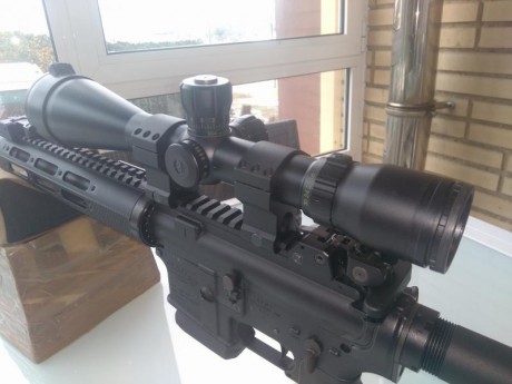 Se vende visor Bushnell Elite 6500 Tactical 4,5-30x50.  Lleva torretas tacticas, reticula mil-dot  y con 10