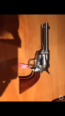  3992A82C-1F02-464B-AF8C-94FC12CC64A9.png Buenos días. Pongo a la venta un Cattleman Uberti en inox en 00