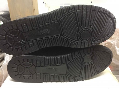 Oferta, nuevas a estrenar, botas GEO de piel, modelo usado hasta hace pocos años. Talla 43
Precio 60 euros.
10 00