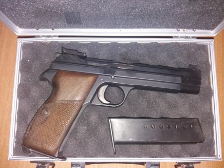 Vendo  pistola Sig P210-6 de 9mm. La vendo o cambio por una pistola de aire Steyr, Walther LP400 o similar. 01