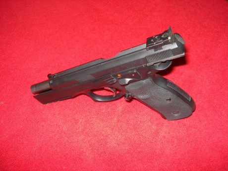 CZ Sadow 9mm Parabellum, con miras micro-métricas originales, 3 cargadores, disparador regulado por MASIP, 01