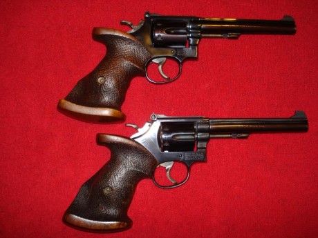 Pareja Revolver Smith & Wesson modelos "K" cal.38. y cal. 22Lr.  450€. 

Teléfono: 924 111 02