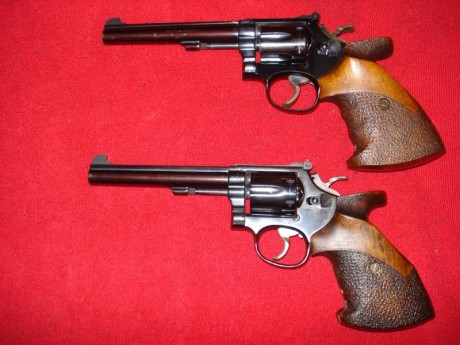 Pareja Revolver Smith & Wesson modelos "K" cal.38. y cal. 22Lr.  450€. 

Teléfono: 924 111 01
