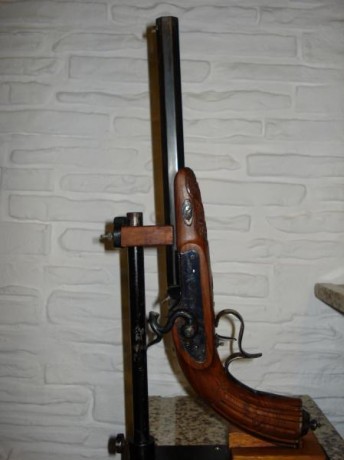 La Couture a Lyon. Pistola duelo Arsa. Calibre 41. Con accesorios, tales como embudo, martillo, baqueta, 00