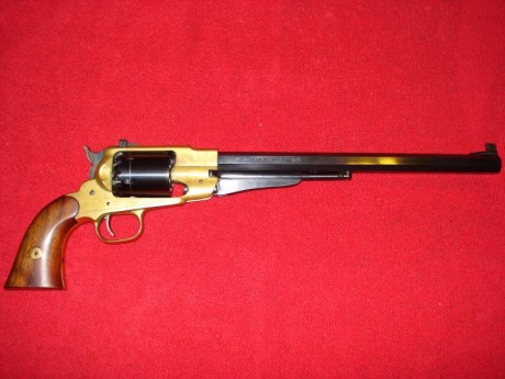Revolver Pietta l Buffalo Cal 44 - cañón 12" . Con abundantes proyectiles (+200) y turquesa para 01