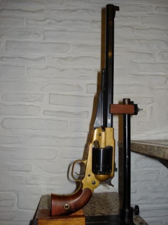 Revolver Pietta l Buffalo Cal 44 - cañón 12" . Con abundantes proyectiles (+200) y turquesa para 00