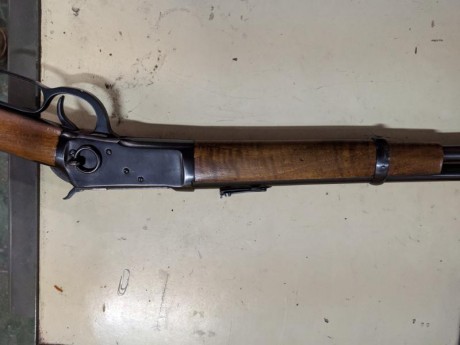 Vendo dos carabinas Tigre calibre .44L. Una restaurada (pavón y barniz) y la otra no. Precio de la 1º 30