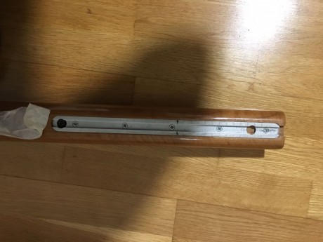 Hola. 
Un compañero del club  pone a la venta el siguiente material,
Culata de madera de nogal para sistemas 31