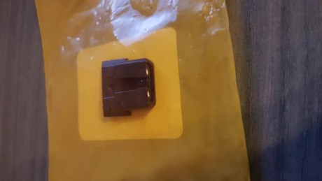 Se vende alza trasera S&W MP de las que traen actualmente el modelo.
Esta nueva sin usar y sin abrir.
También 01