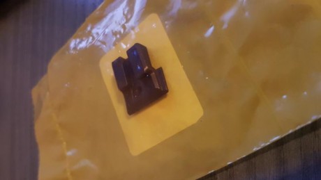 Se vende alza trasera S&W MP de las que traen actualmente el modelo.
Esta nueva sin usar y sin abrir.
También 00