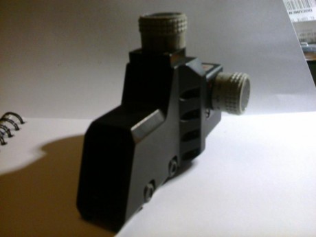 Vendo dióptero HAMMERLI válido hasta 300 mts. Usado, en perfecto estado.
Importe: 150 € con gastos de 02