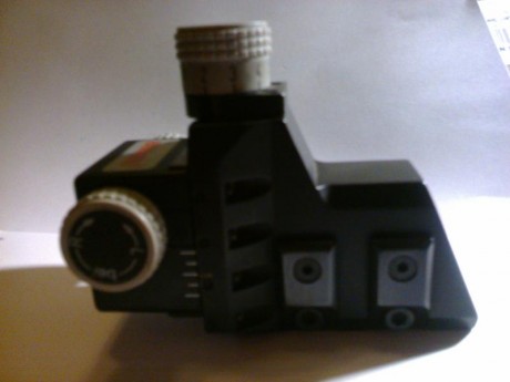 Vendo dióptero HAMMERLI válido hasta 300 mts. Usado, en perfecto estado.
Importe: 150 € con gastos de 01