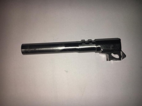 Hola a todos,

Vendo Ceska CZ 75B en muy buen estado, por no usar. Pocos tiros. Guiada en F.

Lleva miras 22