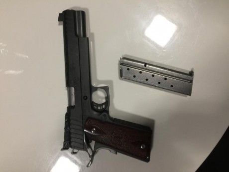 Se vende STI target master 9mm por 850€ (portes a cargo del comprador), se puede ver en Valencia.
Un saludo 01