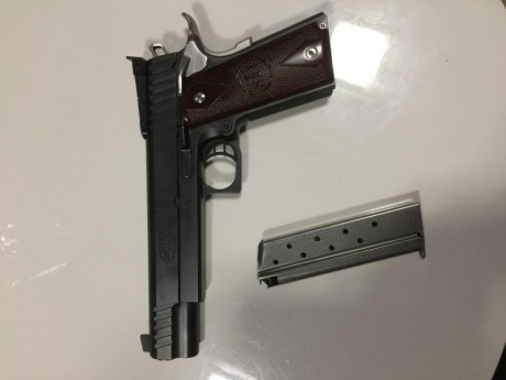 Se vende STI target master 9mm por 850€ (portes a cargo del comprador), se puede ver en Valencia.
Un saludo 10