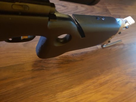 Vendo conjunto completo compuesto por:

Carabina whalter KK calibre 22.   690€

Torreta Remington con 00