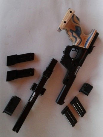 Hola vendo está maravilla para hacer dices con cualquiera de los dos calibres el arma está muy bien cuidada 02