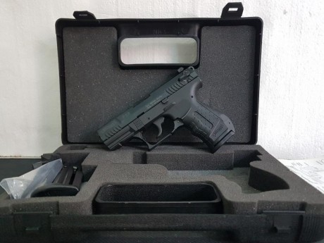 MI PADRE Y YO NOS VENDEMOS TODAS LAS ARMAS PORQUE DEJAMOS EL TIRO,TENEMOS PISTOLAS SIN ESTRENAR,ALGUNAS 100