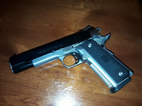 Vendo Para PTX single-action series
calibre 9mm 
ESTA NUEVA como viene de fábrica con 2 cargadores de 10