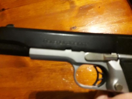 Vendo Para PTX single-action series
calibre 9mm 
ESTA NUEVA como viene de fábrica con 2 cargadores de 20