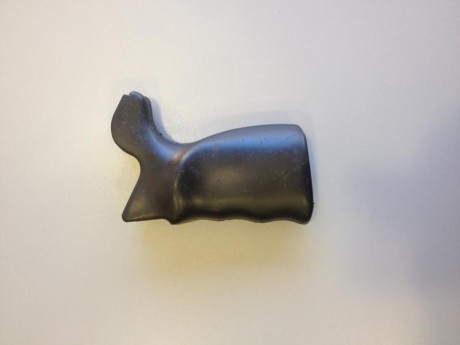 Vendo pistolete de CETME-C usado pero en muy buen estado.

Puedo entregar en Mano en Madrid o Toledo.

Precio 00