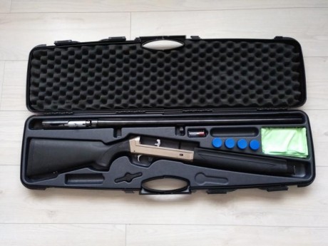 Escopeta semiautomática Benelli Field calibre 12 de polímero muy ligera, con chokes intercambiables, cañón 00