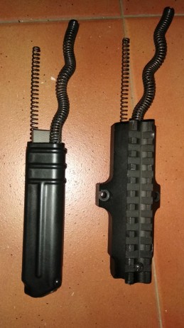 Vendo montura para visor para un VZ58.

Se instala  sustituyendo la tapa superior del arma. Perfecta.

Se 01