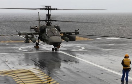 Comprar los que sean necesarios AH-1Z Viper y dejemos de complicar las cosas con los F-35... Al coste 62