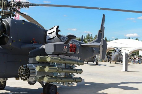 Comprar los que sean necesarios AH-1Z Viper y dejemos de complicar las cosas con los F-35... Al coste 60