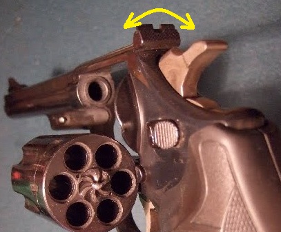 Muy buenas compañeros,

Recurro a vosotros, ya que creo que tengo un problema.

Adquirí un Astra Match 00