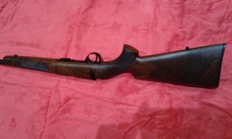 Vendo anschutz 1710 hb no tiene ni 200 tiros. El arma esta cerca de Barcelona. Pido 1.000€ y el precio 12