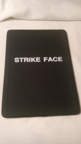 Vendo placa antibalas de las siguientes características para mochila o maletín:

- Material y capacidad 02