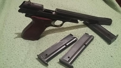 Vendo pistola Star FR Sport.
Cal.22.
Funciona perfectamente.
125€. Envio incluido.
Con tres cargadores 02