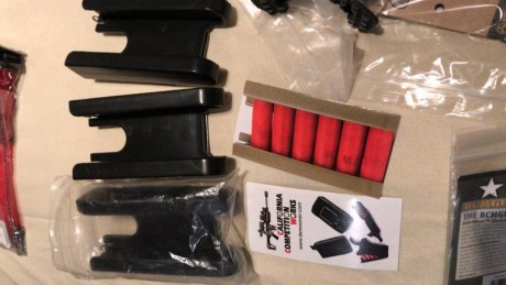 Se venden 3 unidades a 40 euros la unidad, si compras las 3 las dejo a 100 euros , marca California Competition 00