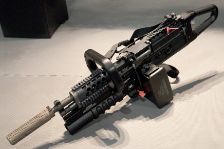 muy buenas.............

mi intencion es abrir un post en donde cada uno pueda poner el arma que le parecza 40