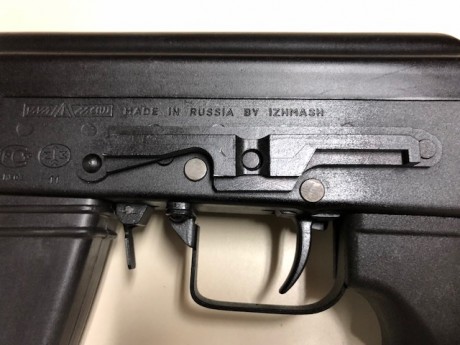 Hola!! 
Vendo la Saiga 12 sin apenas uso, solo se disparó 40 cartuchos y se guardó hasta ahora. El arma 10
