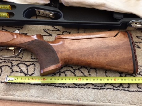Hola compañeros

Vendo mi Beretta 682 Gold E por cambio a otras modalidades de tiro.

Os resumo sus características 70