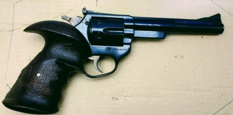 Buenas a poder ser en madrid. Atiendo opciones similares. Un saludo 11