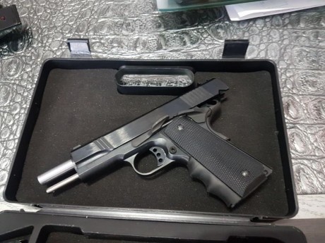 Vendo norinco NP29 con 3 cargadores y equipo de muelles,muy pocos tiros y aún le quedan 9 meses de garantía.
Esta 02