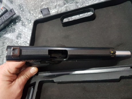 Vendo norinco NP29 con 3 cargadores y equipo de muelles,muy pocos tiros y aún le quedan 9 meses de garantía.
Esta 00