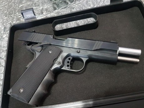 Vendo norinco NP29 con 3 cargadores y equipo de muelles,muy pocos tiros y aún le quedan 9 meses de garantía.
Esta 12