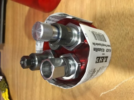 Juego de tres dies del calibrre 308, marca LEE, con los shell holder de los calibres 308 y 307, solo usado 02