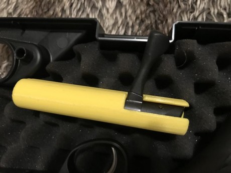 Vendo sako quad cañón pesado 22lr. En estado escepcional. Regalo visor y maleta rígida. 650 euros gastos 32