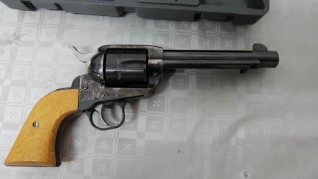 Vendo Revolver Ruger vaquero 45 Long colt 01