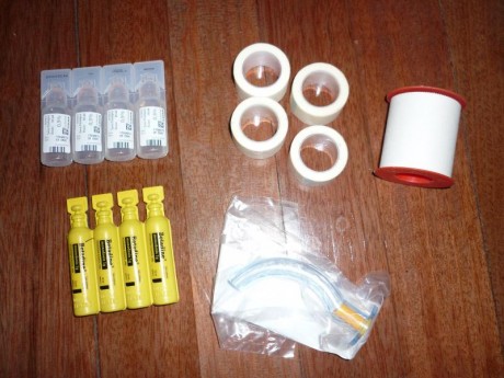 Vendo todos estos fungibles para reponer botiquin IFAK/TCC, de trabajo, o casero. Proviene de una compra 00