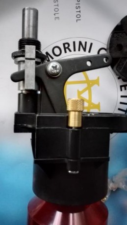 Vendido dosificador marca lee de discos , esta nuevo pues venía con una prensa progresiva y ya poseía 01