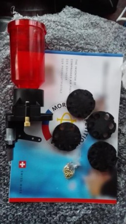 Vendido dosificador marca lee de discos , esta nuevo pues venía con una prensa progresiva y ya poseía 00