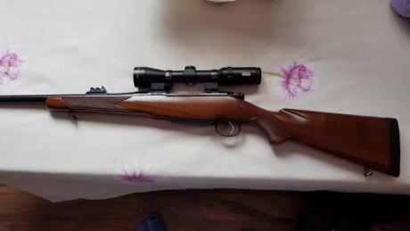 Bueno,pues pongo a la venta mi CZ 550 MAGNUM en 458 wm que compré nuevo hace dos años y he tirado 11 tiros 10