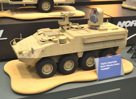 Buenas tardes carristas.
Solicito vuestra ayuda para identificar una versión del vehiculo 8x8 Stryker 40
