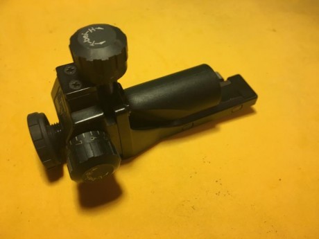 Vendo  diopter Anschutz modelo 6805 . La regulación del diopter es de 0.5 mm a 10 metros y 2,5 mm a 50 00